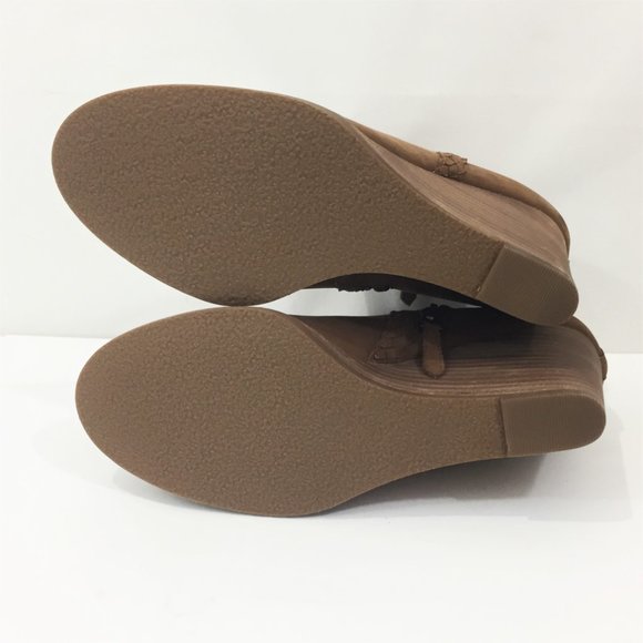 NWOT Caslon Whitney Wedge Nubuck Bootie - 9.5 - Picture 5 of 8